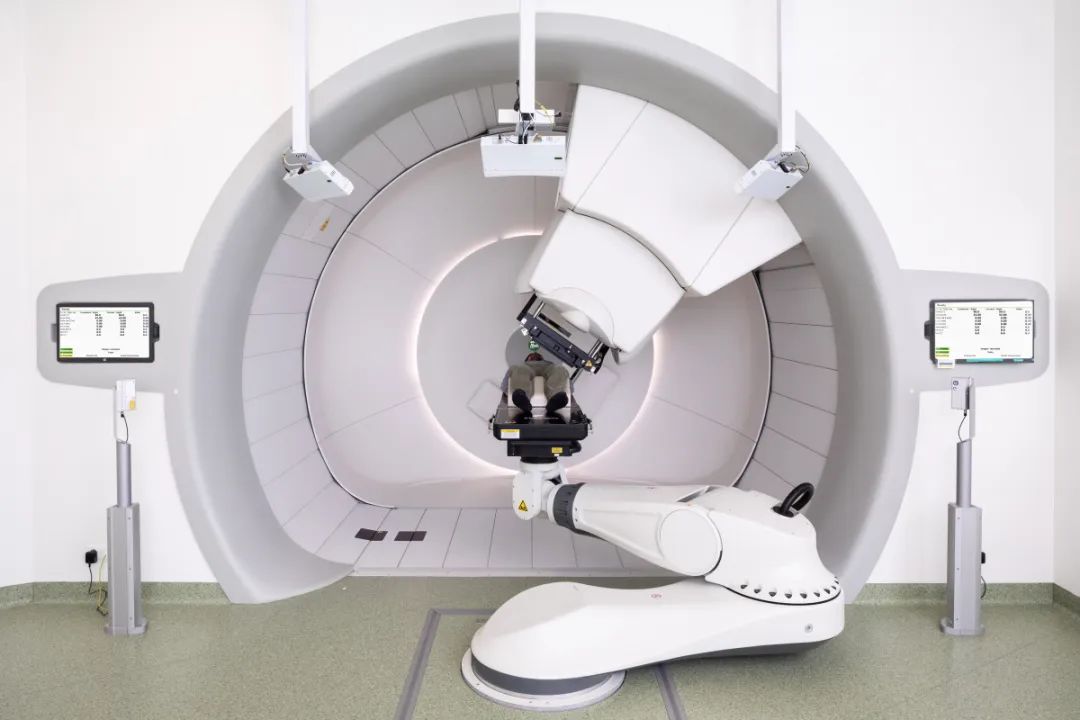 刚刚！全球最大的质子设备供应商收购这一影像企业