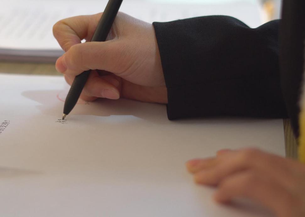 谢娜刚嫁给张杰，就因病切除了单侧输卵管，张杰：我只要她健康！