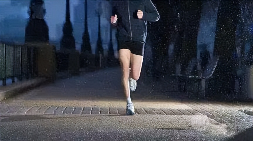 每天夜跑三公里能减肥吗,每天坚持夜跑100天的变化