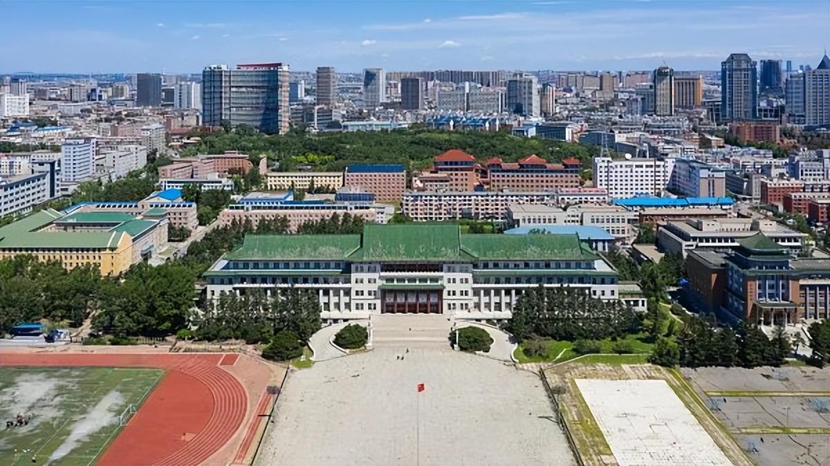 全国最容易迷路的985大学，大到里面有座城市