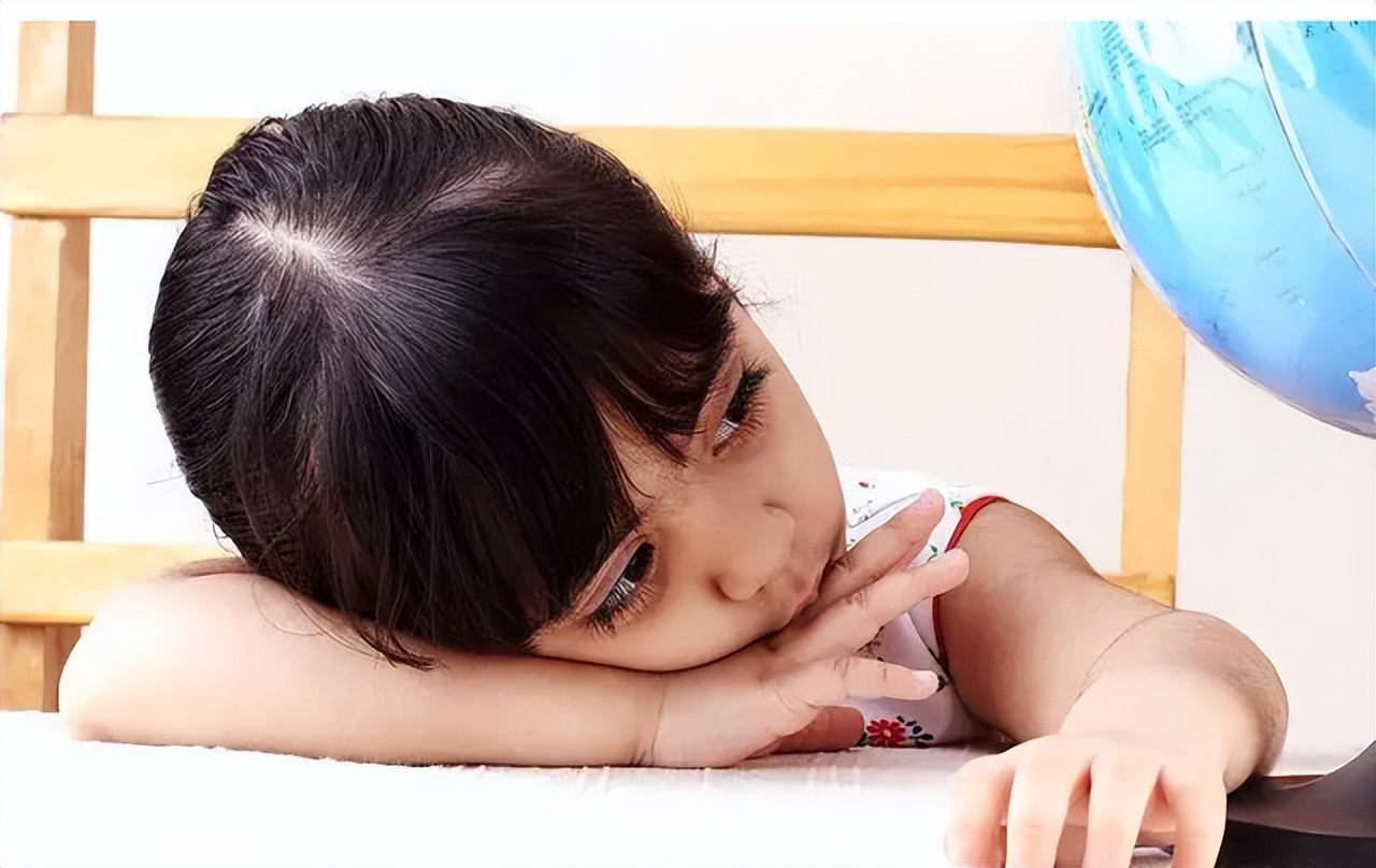 孩子3岁不会说话是自闭症吗,孩子3岁还不会说话会是哑巴吗