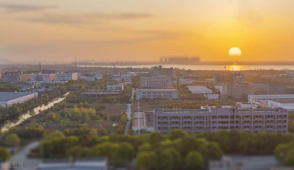 从宜宾到上海，跟着古诗词领略长江沿岸大好河山