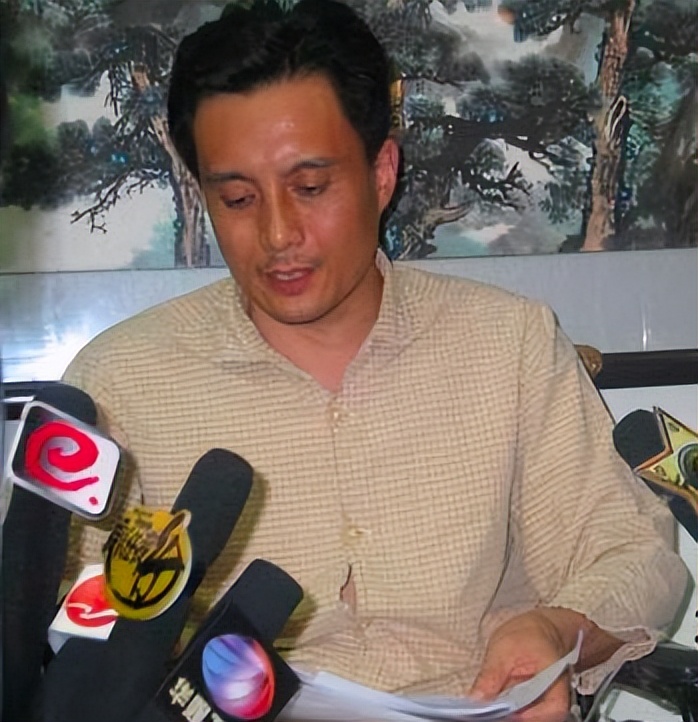 假借拍戏之名，却行“霸凌”之举，演员们的“假戏真做”令人胆颤