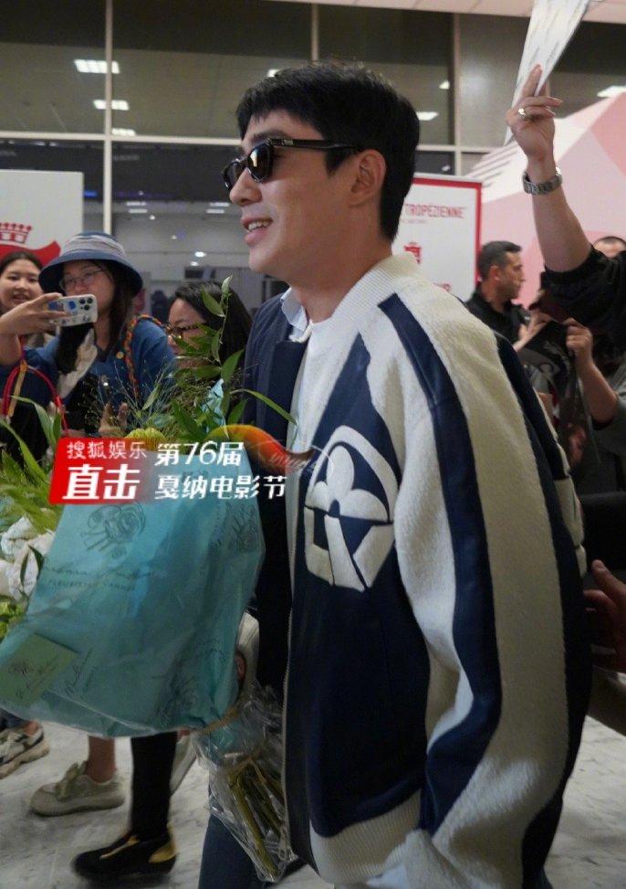朱一龙亮相是枝裕和新片红毯,是枝裕和朱一龙
