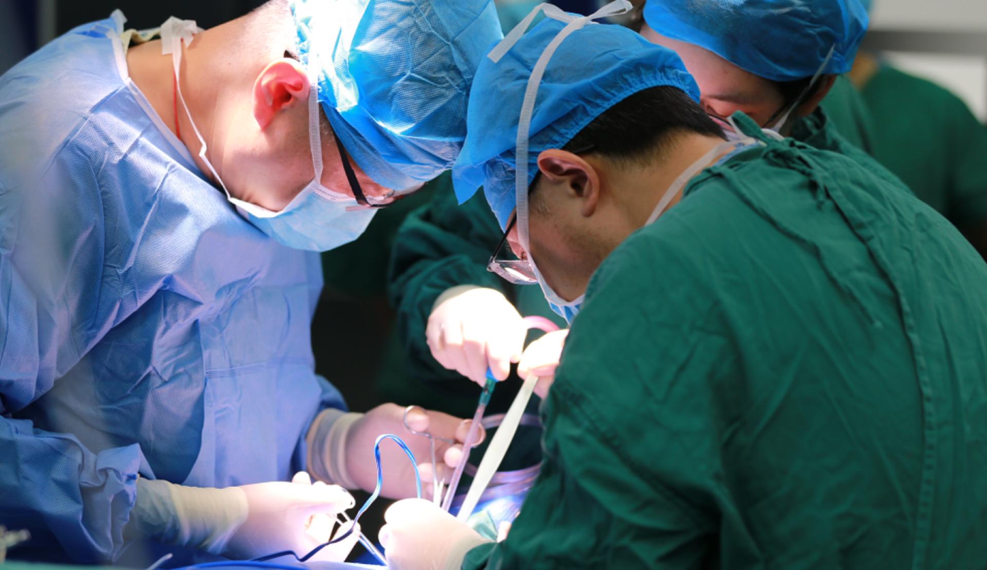 喉癌和鼻咽癌的发病率,与喉癌有关的因素