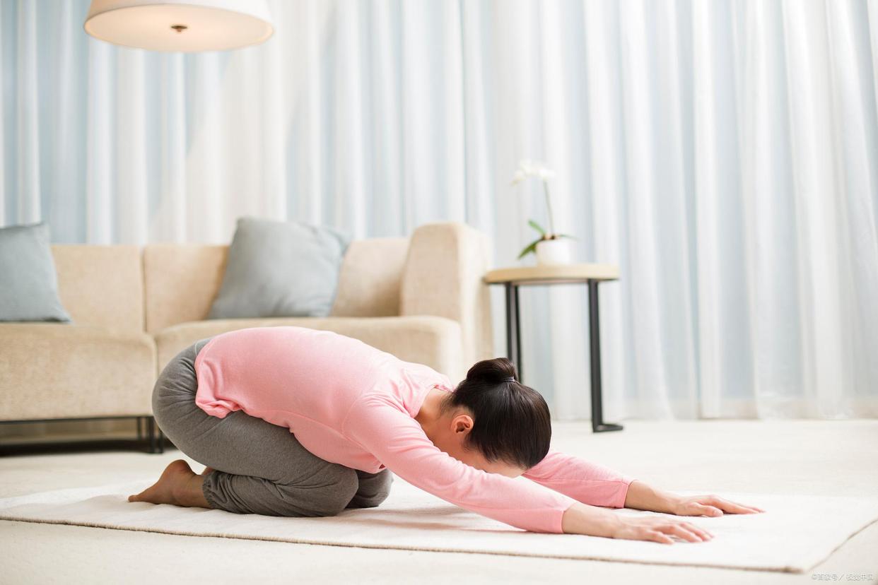 碰到瑜伽，心甘情愿趴下深度放松吧