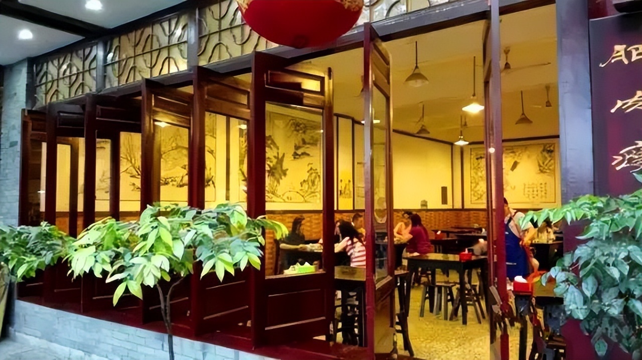 成都到青岛自驾游住宿攻略,成都旅游住宿攻略及费用