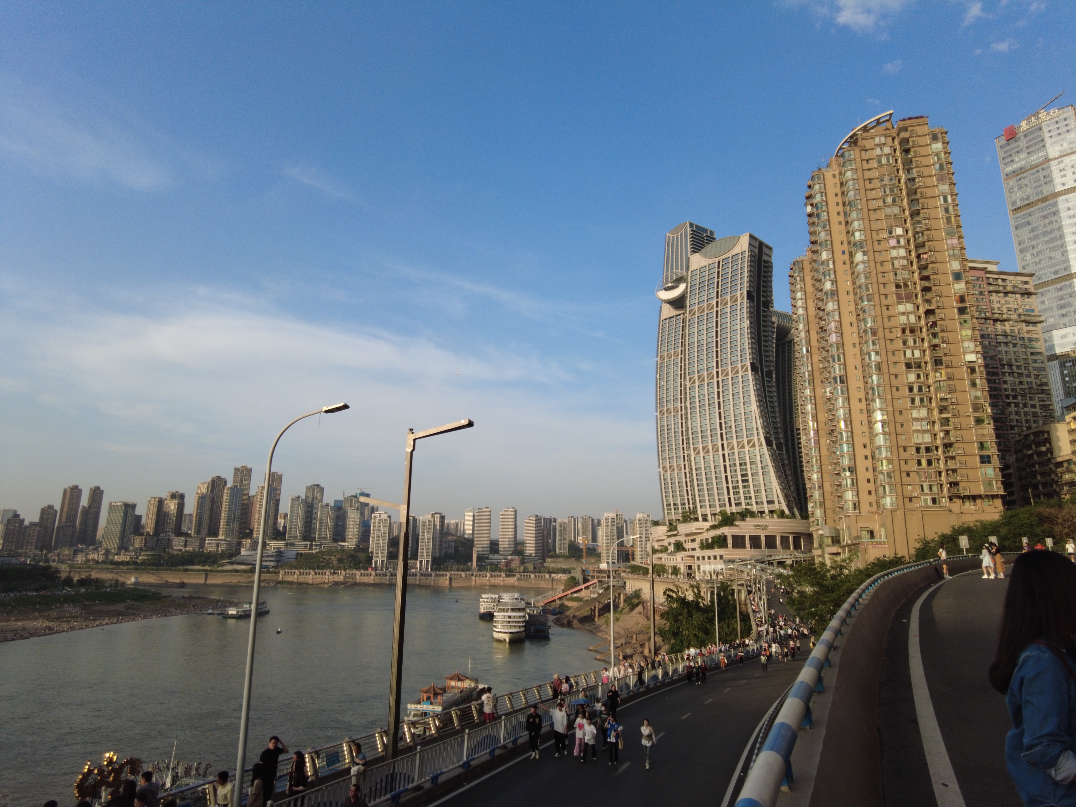 重庆封桥宠外地游客,重庆封桥封路方便游客