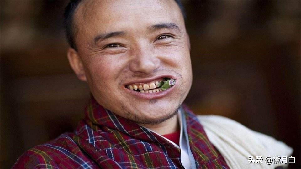 义乌永久下架槟榔，歌手傅松曾嚼槟榔6年患癌离世，生前脸部溃烂