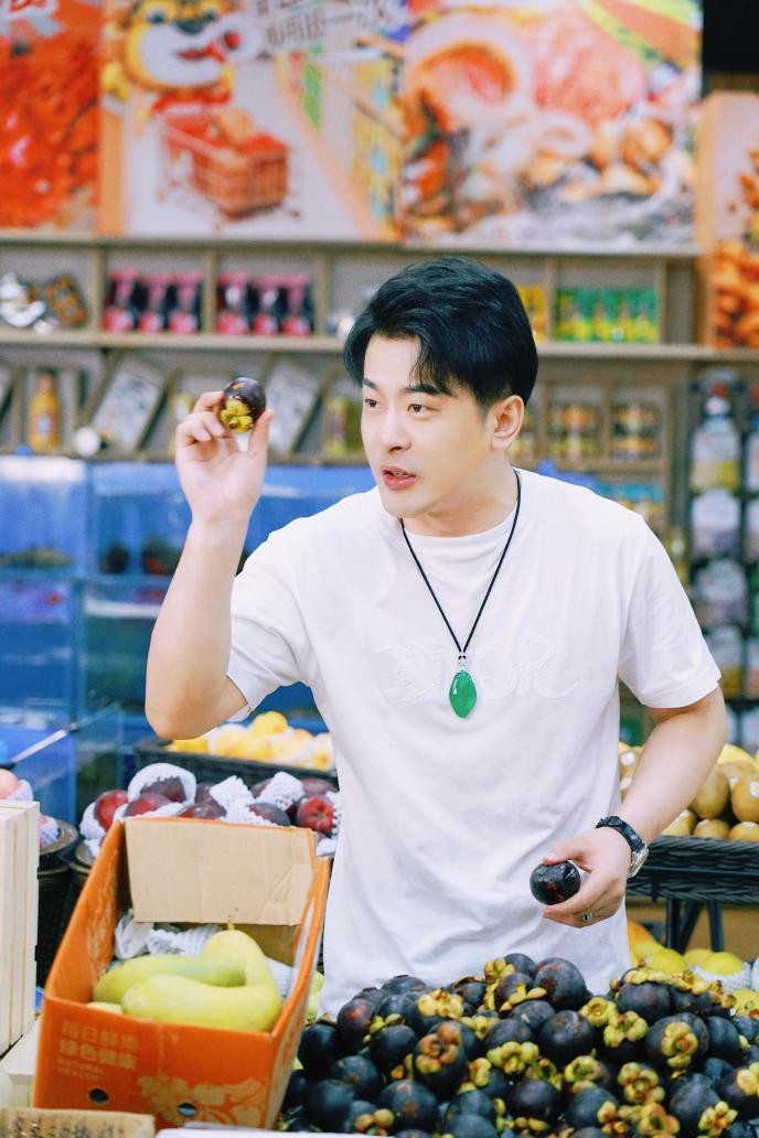 辛巴打造辛选农业板块总部,大学生助农卖了20余万元的脐橙