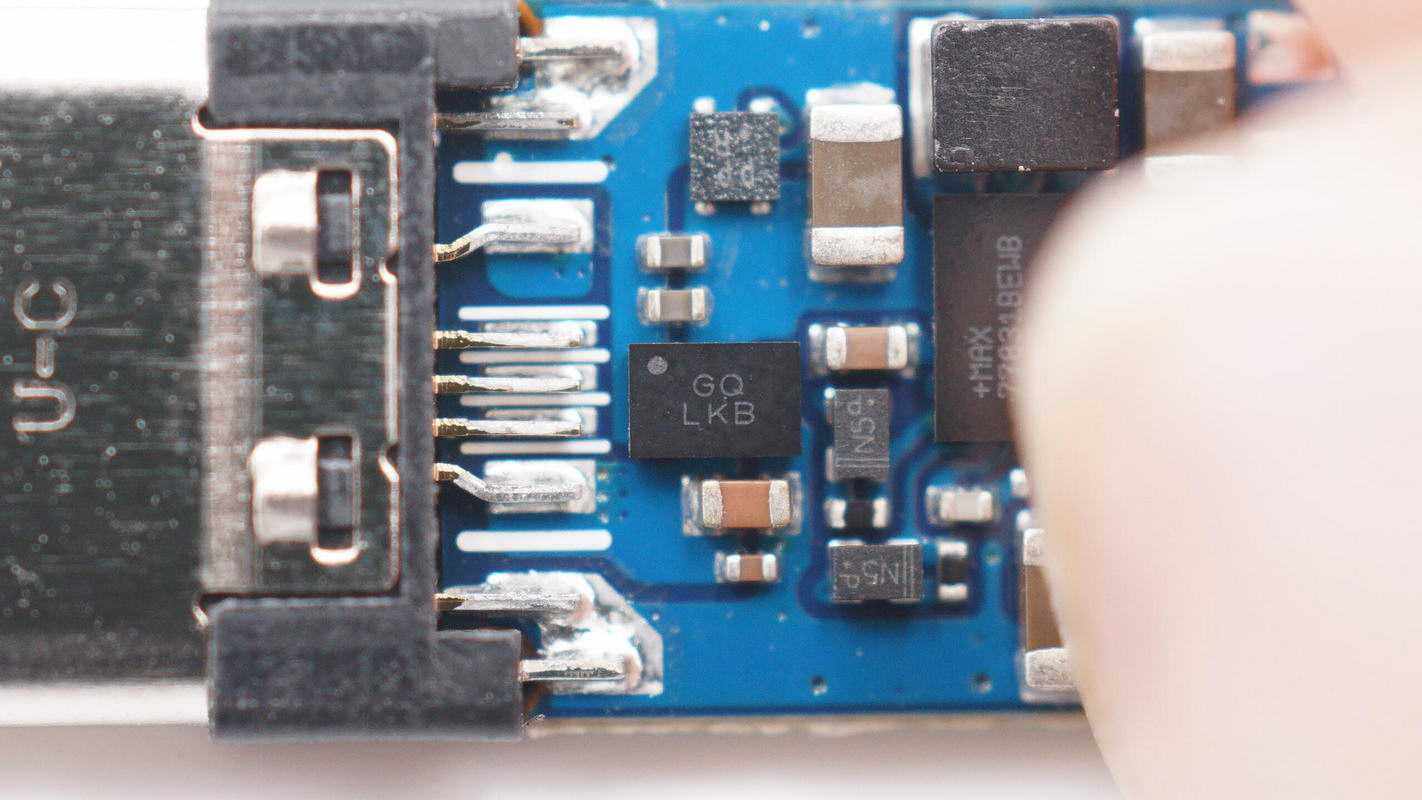 三星watch5pro无线充电,三星watch5无线充电器拆解