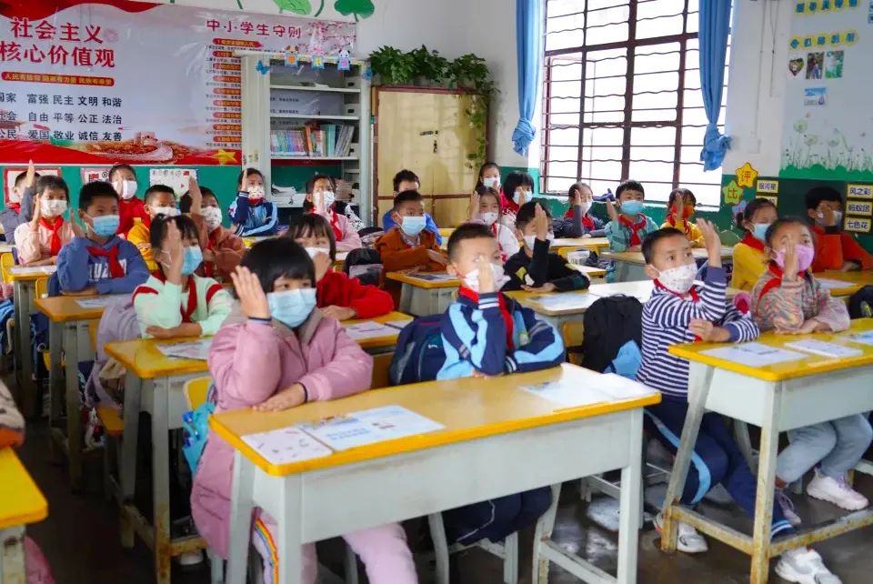 高铁爱路护路宣传视频,铁路爱路护路宣传视频昆明