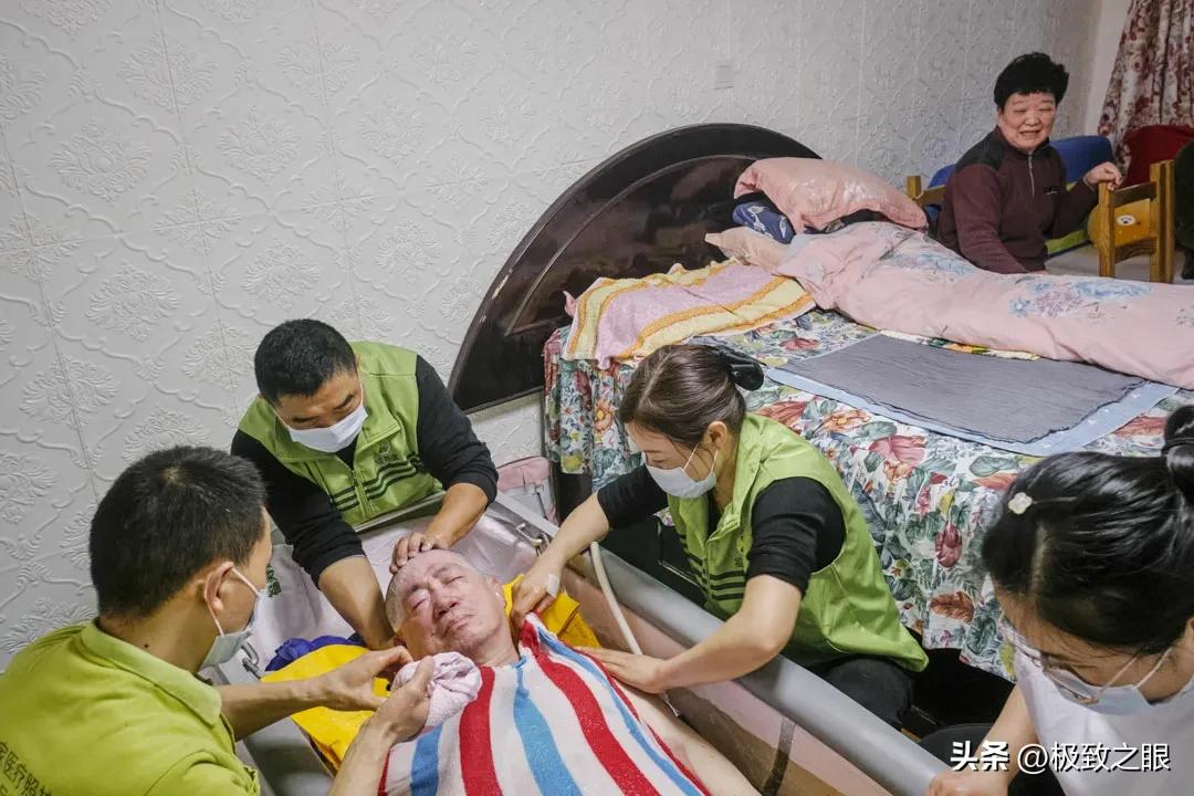 上门老人助浴项目,上门为失能老人助浴能不能挣钱