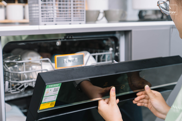 方太w2嵌入式洗碗机如何取消保洁,方太洗碗机wk01和w2区别