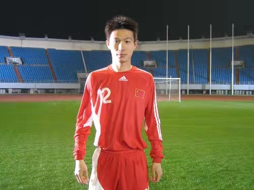 国足双主帅事件,三名球员群殴教练组