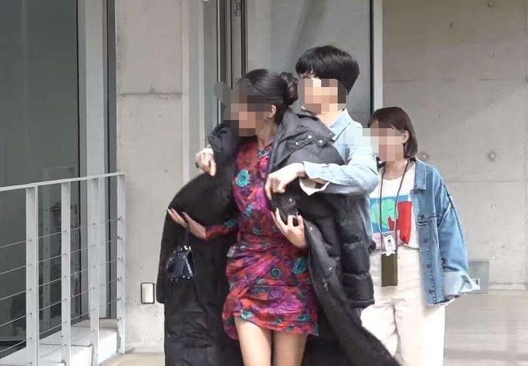 换季怕冷又怕热怎么搭配,冬季怕冷旅游带哪些衣服