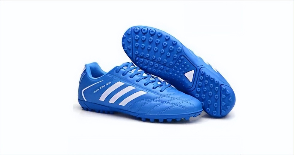 孩子的鞋买大点好吗,孩子的球鞋