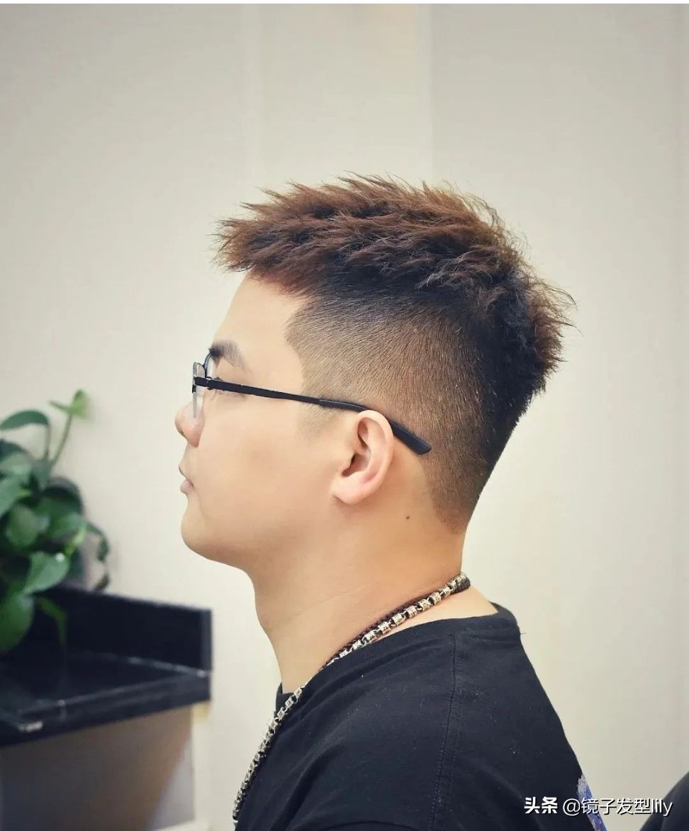 2021最洋气超短发男士,男士发型2022流行发型超短