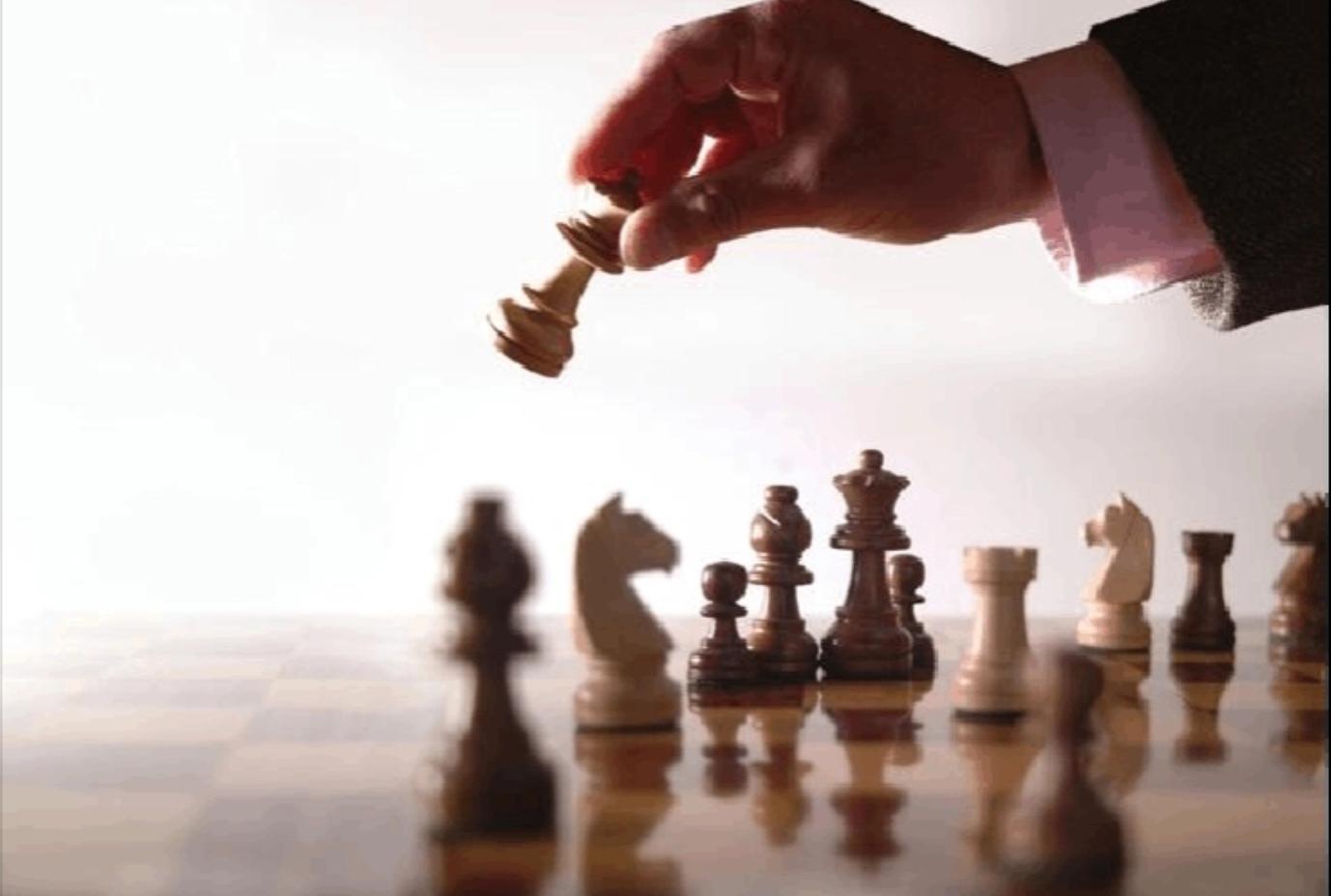 1999年，我军一少将部长参加聚餐，引起公安怀疑，逮捕后被判刑