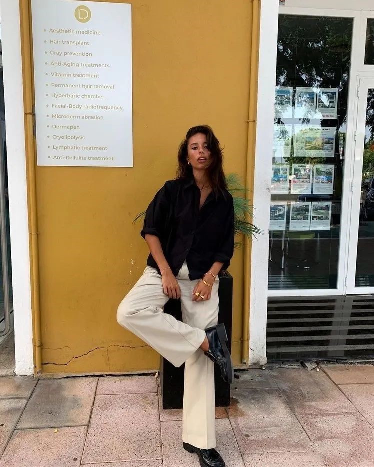 夏天穿黑色还是白色衣服好看,夏天来了穿白色好看还是黑色好看