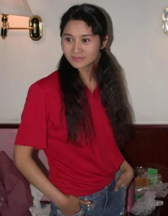 盘点明星们曝出的内幕，一个比一个荒唐恶心，吃喝嫖赌算什么