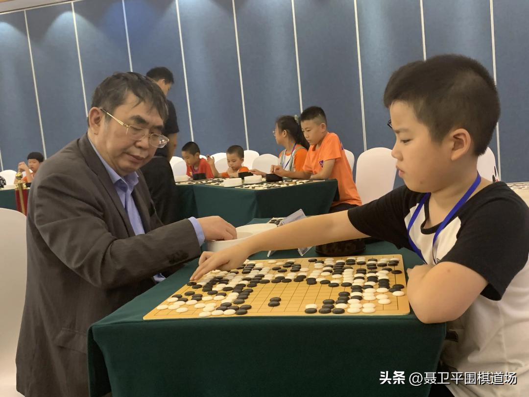 围棋棋圣聂卫平是疯子吗,棋圣聂卫平抗癌八年
