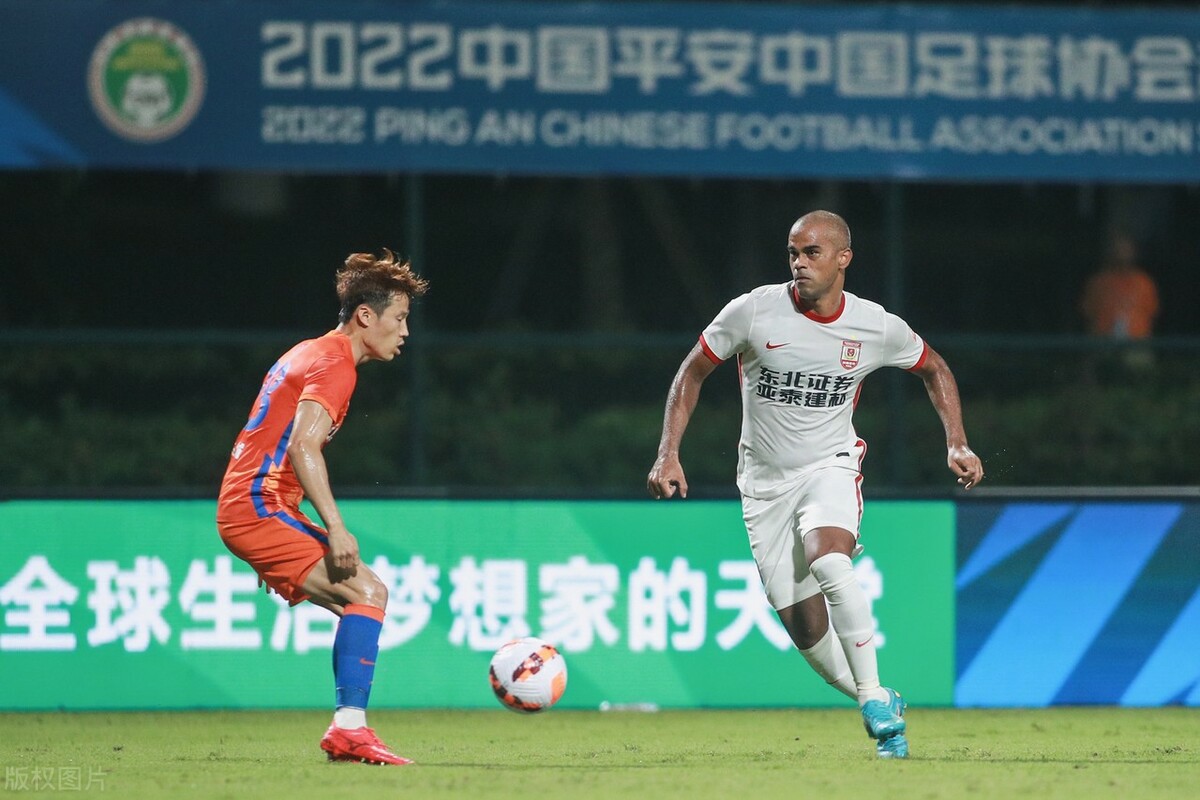 山东泰山对重庆郝伟赛后发布会,泰山战胜上港赛后郝伟新闻发布会