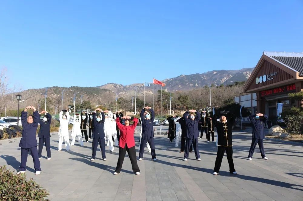 卫康蒙山康谷首届温泉康养节启幕,蒙山康谷温泉康养中心