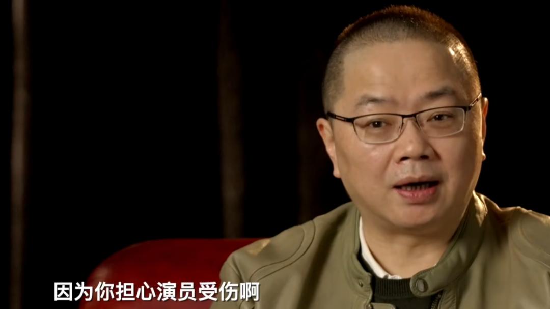 赵丽颖雷佳音白玉兰霸气片段,赵丽颖插兜名场面