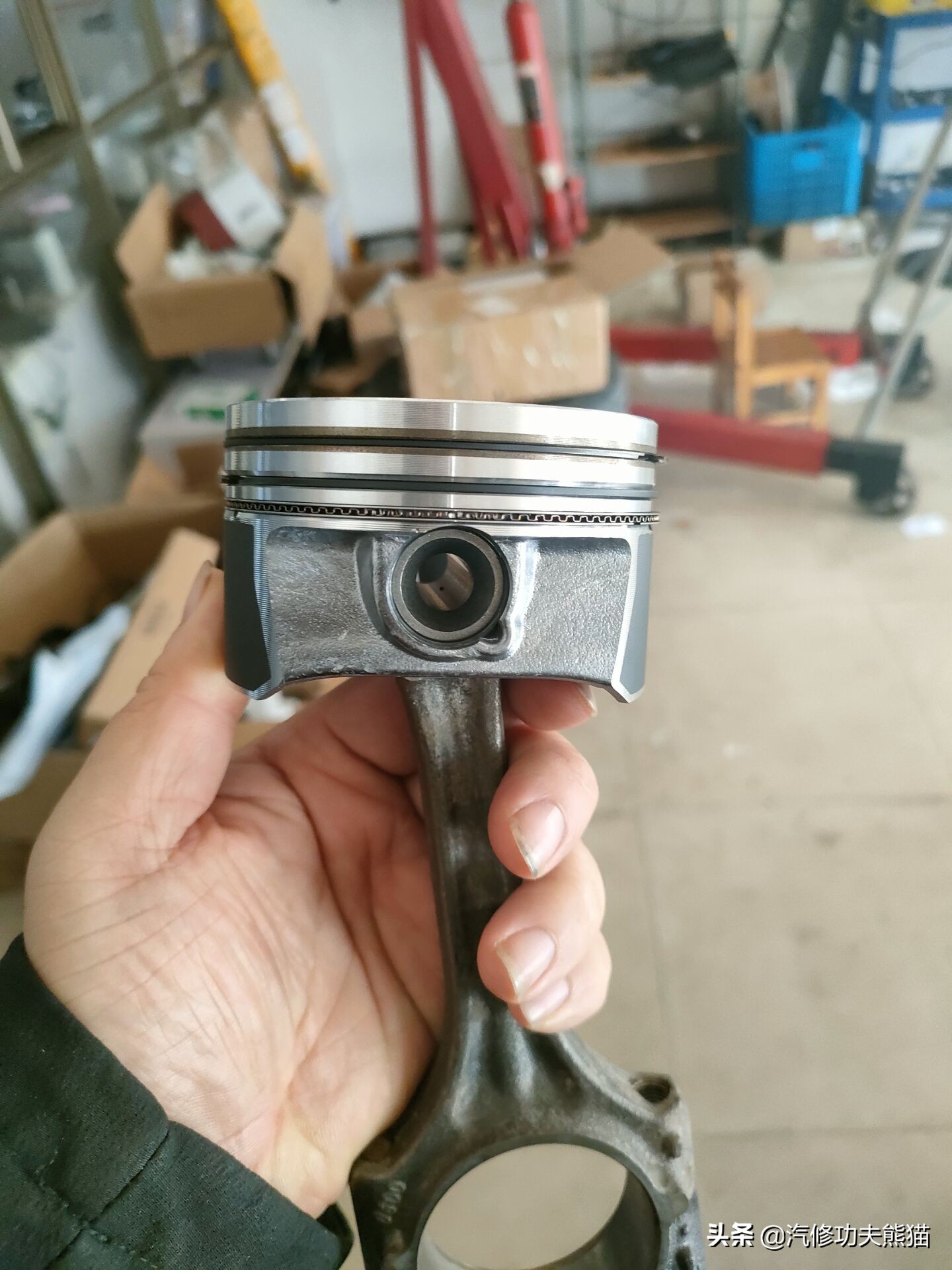 奥迪a6l二手烧机油,奥迪a6l二手车贩子赔钱了