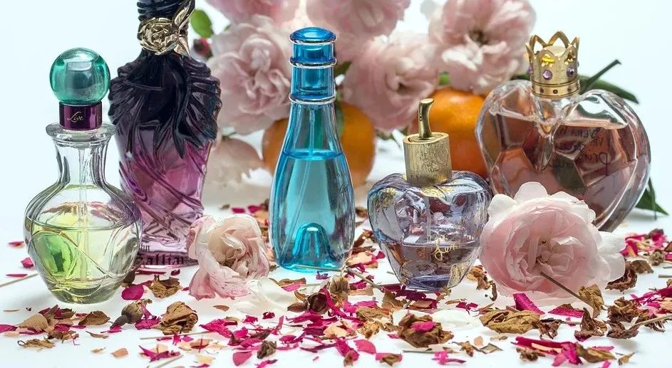 美妆界宣布破产的品牌,化妆品美妆品牌