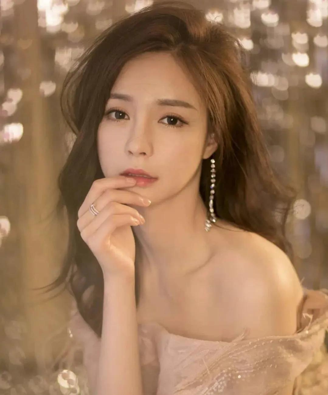 年年被催婚年年没结婚,年年最后嫁给谁了