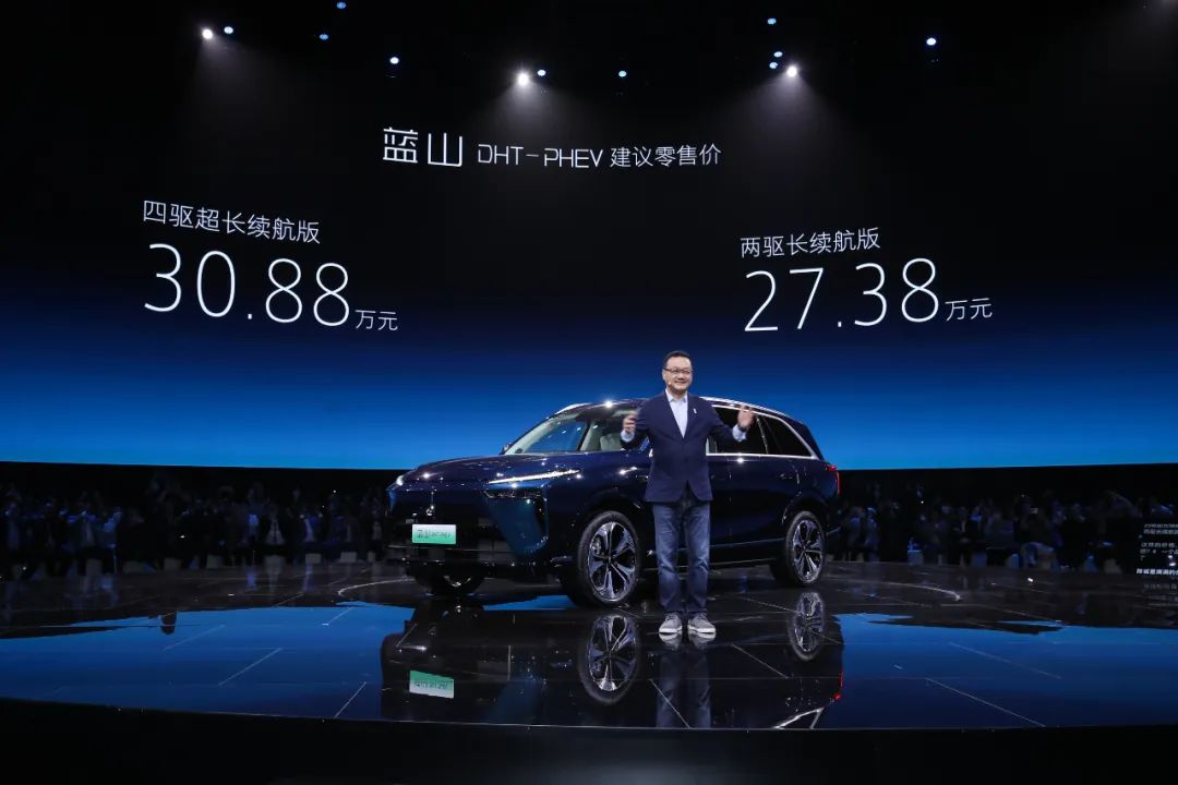 极氪x应该选哪款,极氪x不选装能买吗