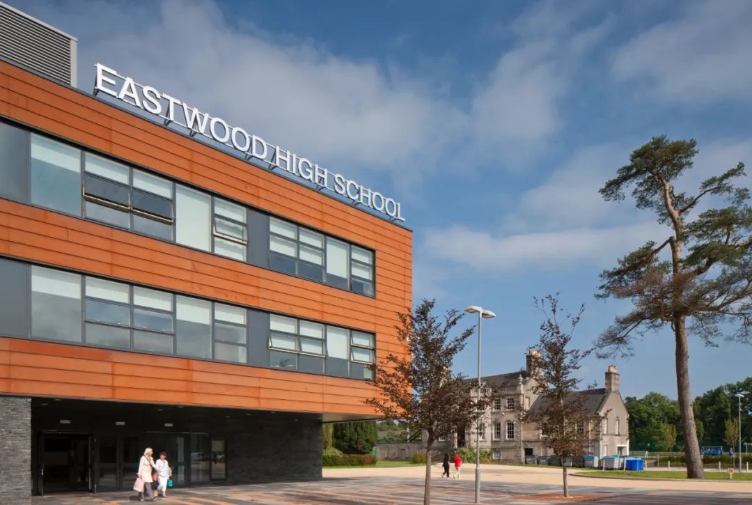 历史遗产的天然教科书｜建在百年历史保护区的学校合集