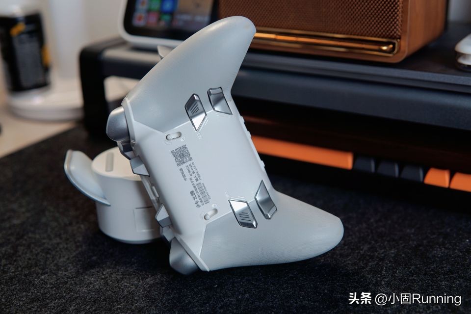 ipad2k可以两个手柄玩吗,ipad可以连接游戏手柄玩2k