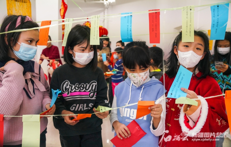 做一个手工小兔兔灯笼教程,做兔子元宵节花灯手工小学生