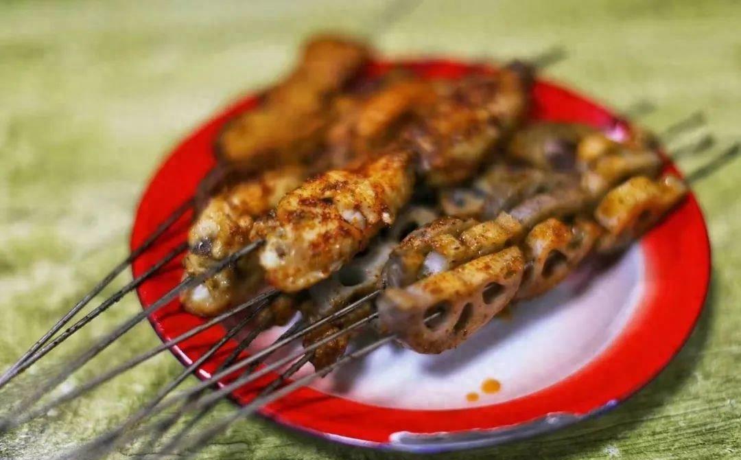 「美食城探秘」：朱一龙新片背后的隐藏美食！