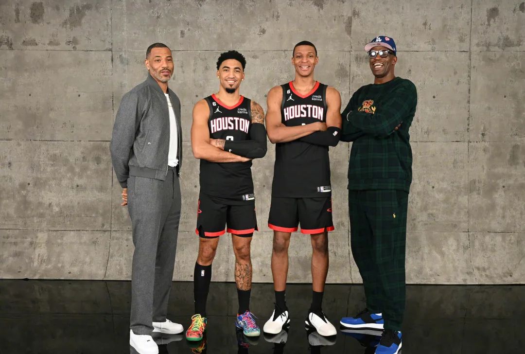 近期篮球新闻热点事件及点评,保罗湖人交易最新消息