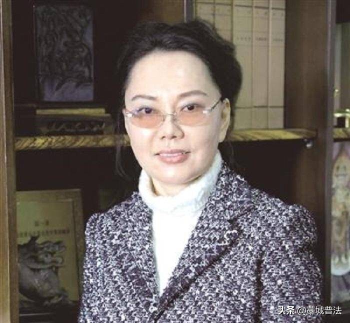 富婆朱丽丽事件,杭州富婆朱丽丽的奢侈生活