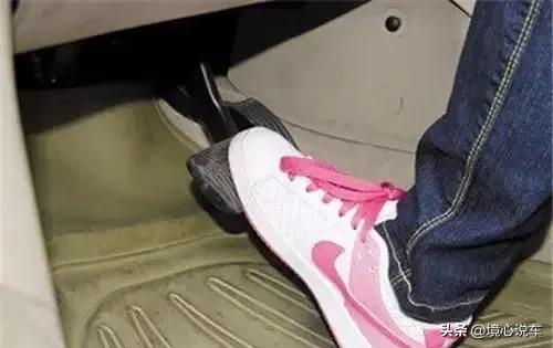 开车注意事项和防范事故,开车注意事项及避险方法