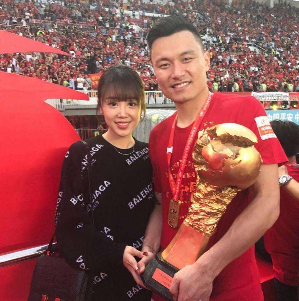 郜林历任老婆,郜林卖豪宅