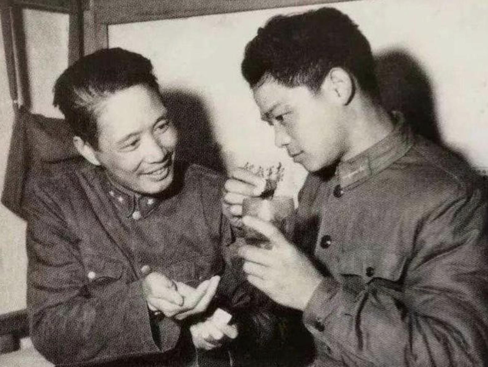 上将张震：为国出生入死，官至军委副主席，却为一个人抱憾终身