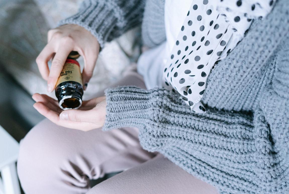 乳腺癌内分泌治疗怎样判断绝经了,乳腺癌绝经前内分泌治疗吃什么药