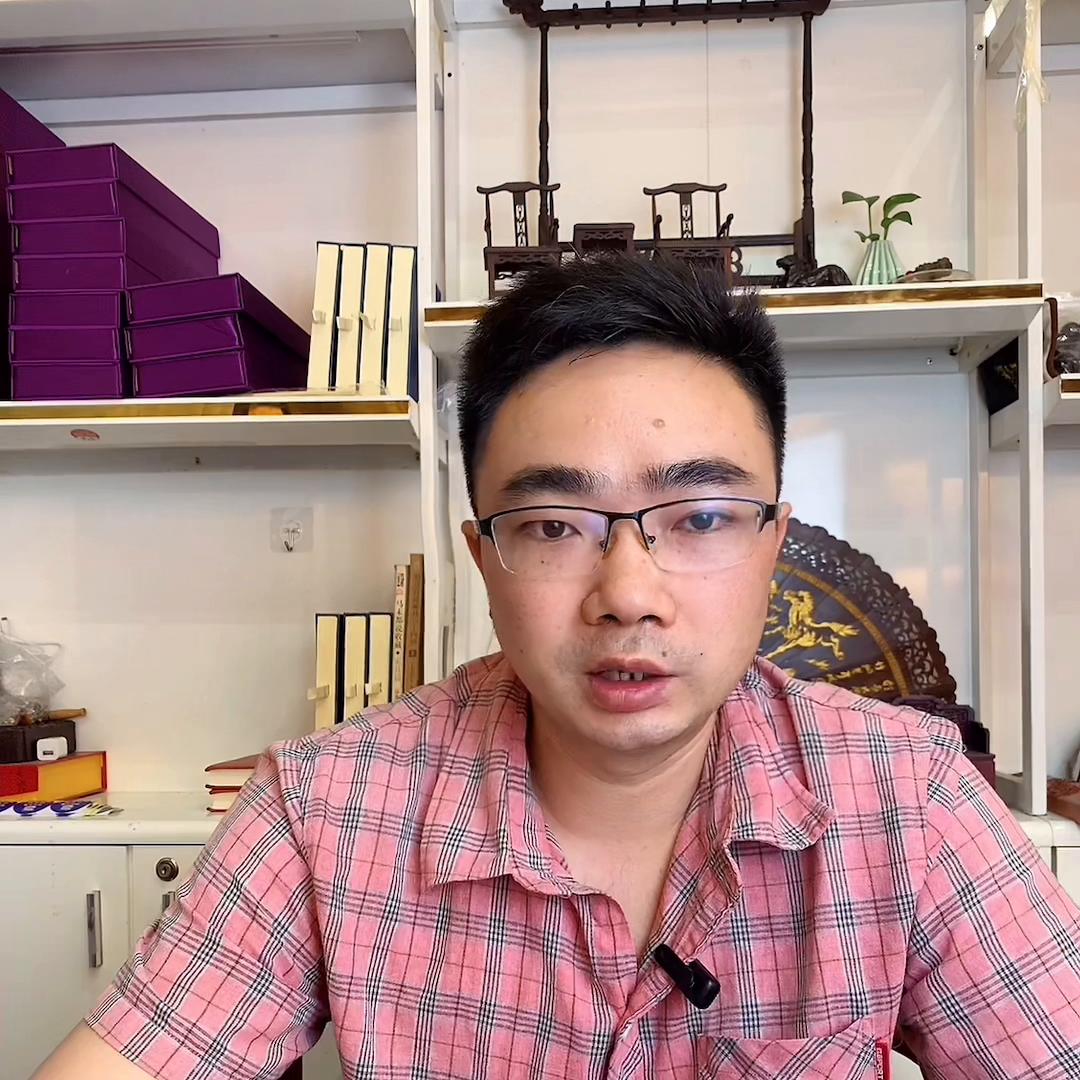 非国标红木材质的家具分类，虽多数不及国标红木材质稳定，...