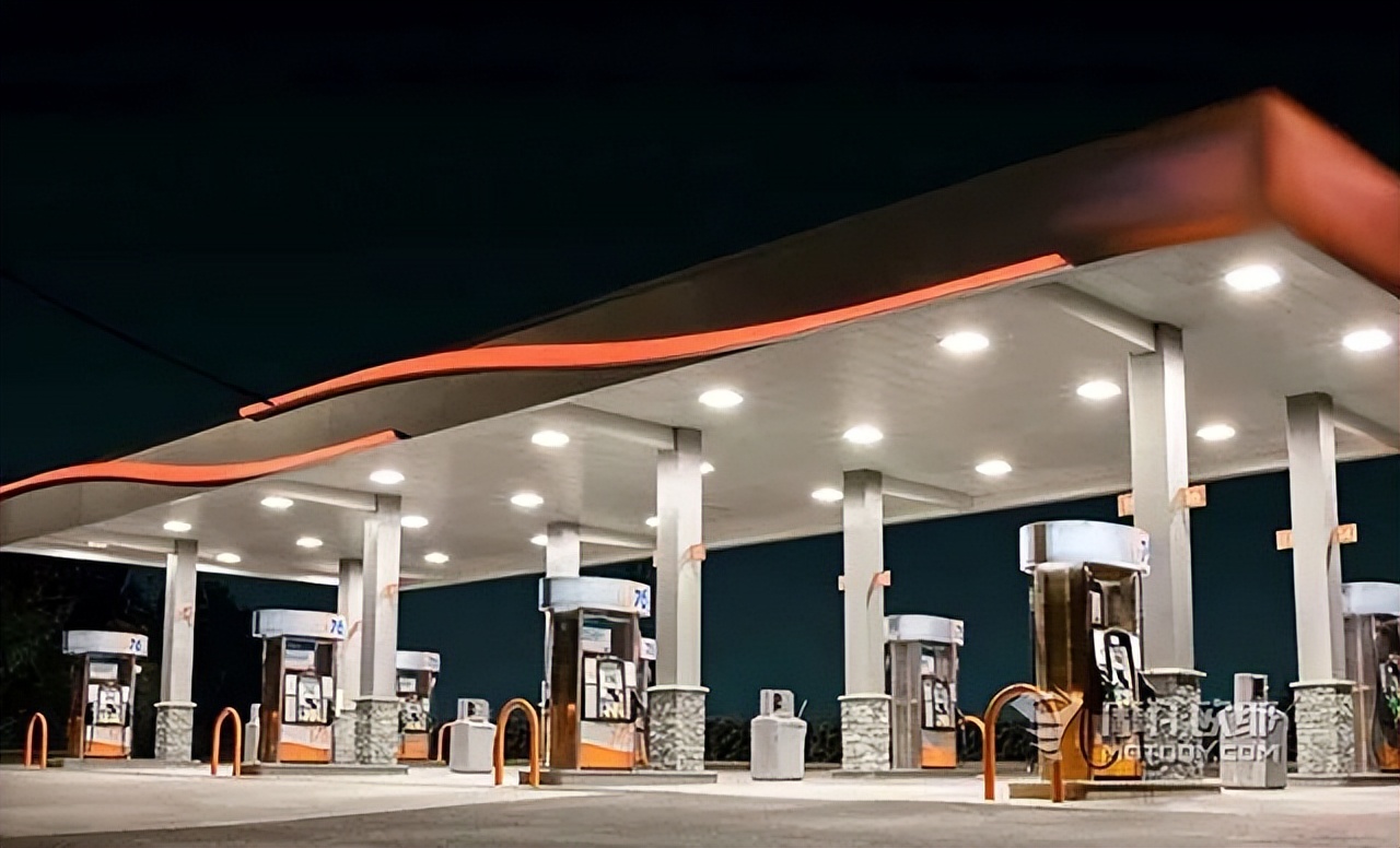 摩托车加油推行4.5米新规取消了吗,摩托车加油现在还用退出加油站吗