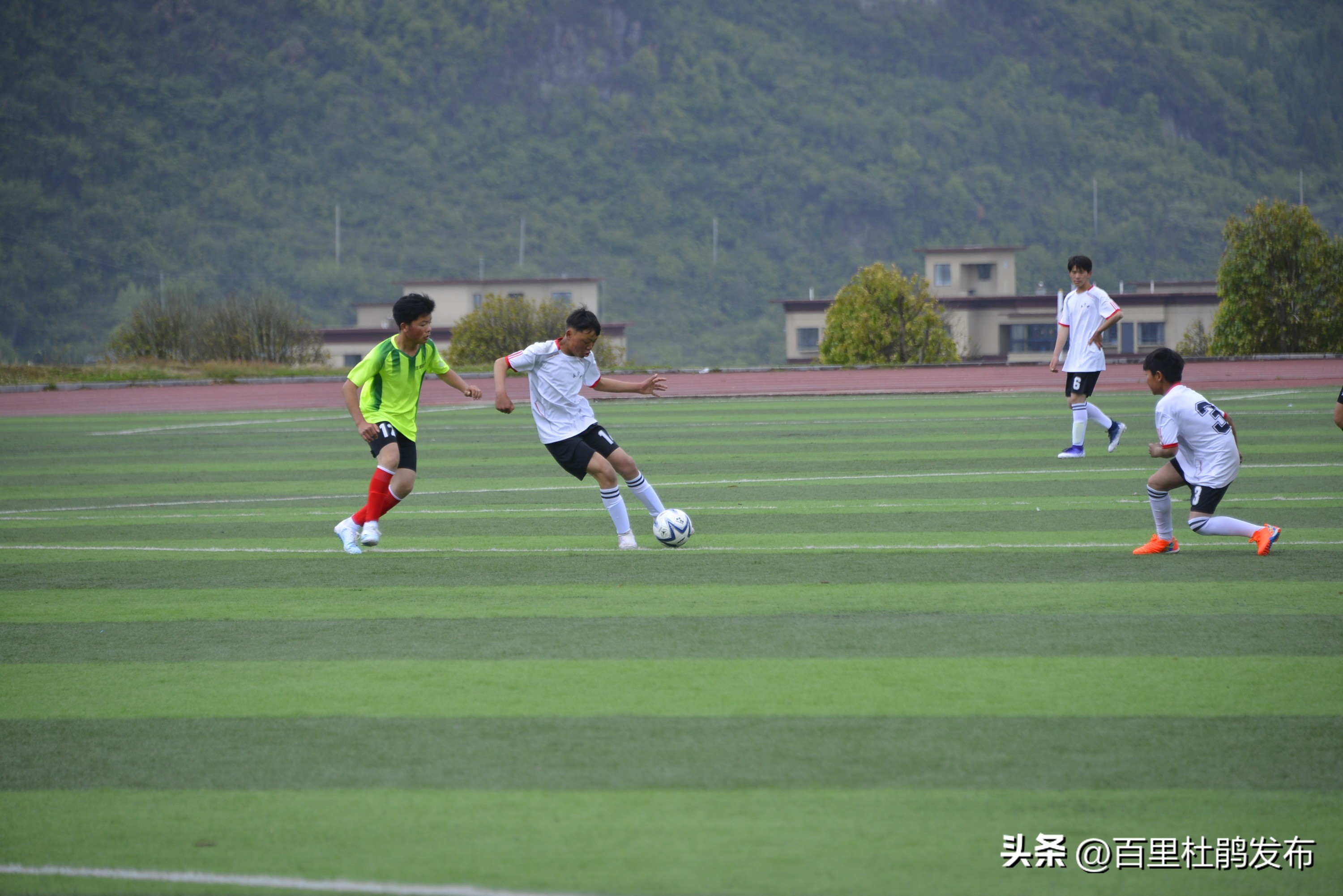 毕节第四届足球比赛,毕节百里杜鹃比赛