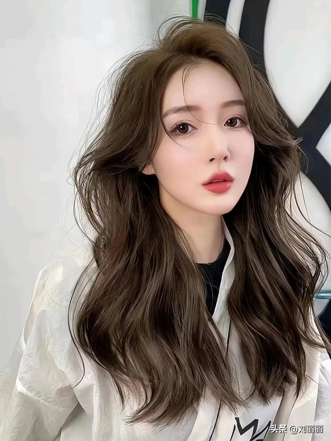 女士碎发中短发型,不用烫的女士中短发型