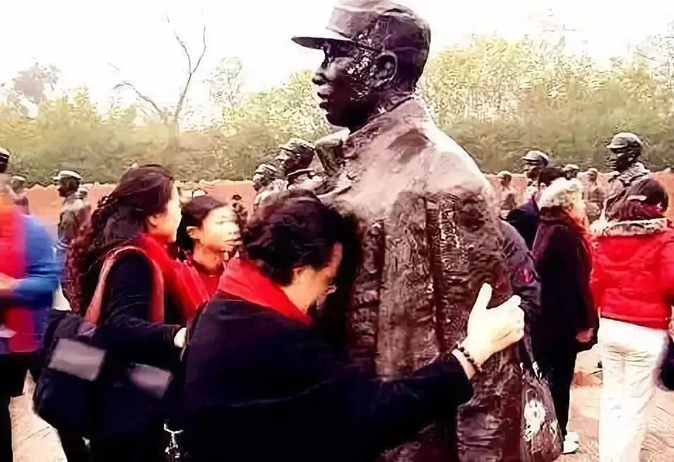 四川副市长，辞职捡破烂，建博物馆估值80亿，全捐给国家，为啥