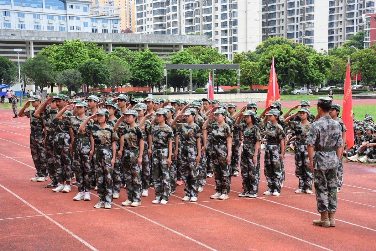 桂林各校军训精彩回顾,广西军训队列操