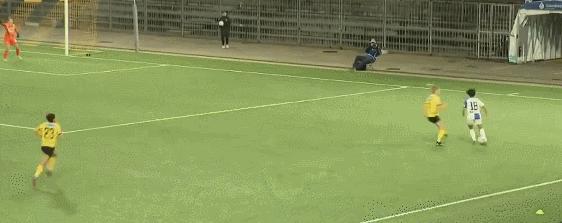 谁助攻张琳艳头球,张琳艳停球过人